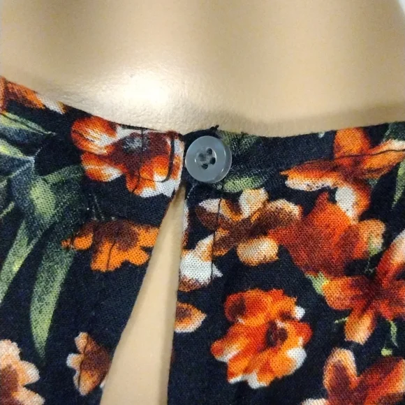 Hollister Dress - Picture 3 of 9